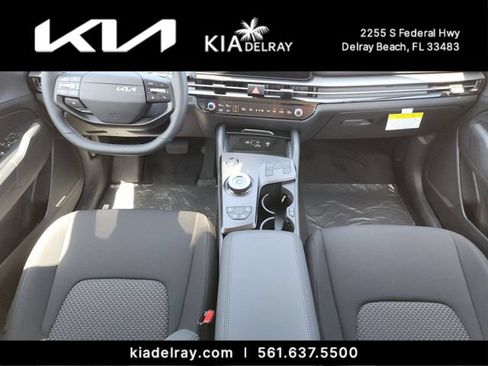 New 2026 Kia Sportage LX FWD image 11