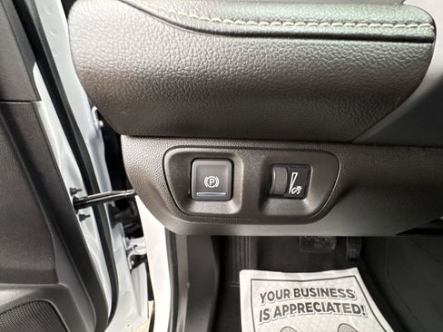 Used 2020 GMC Acadia SLT image 17