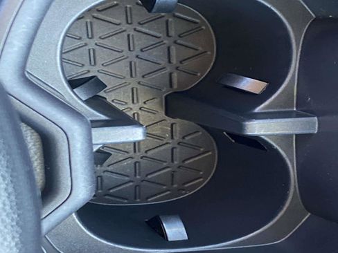 Used 2024 Toyota RAV4 LE image 28