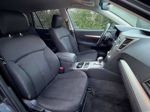 Used 2011 Subaru Outback 2.5i Premium w/ All-Weather Pkg image 24