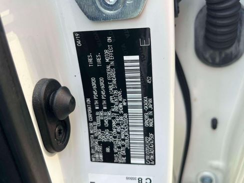 Used 2019 Toyota 4Runner Limited AWD/4WD image 13