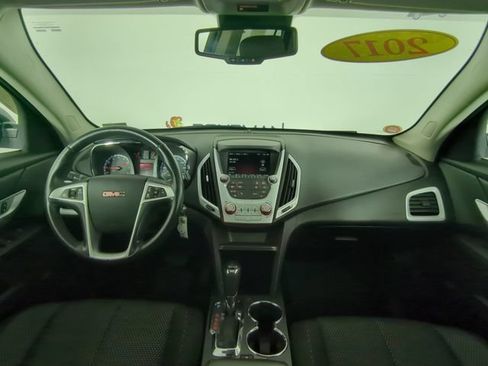 Used 2017 GMC Terrain SLE w/ Convenience Package AWD/4WD image 19