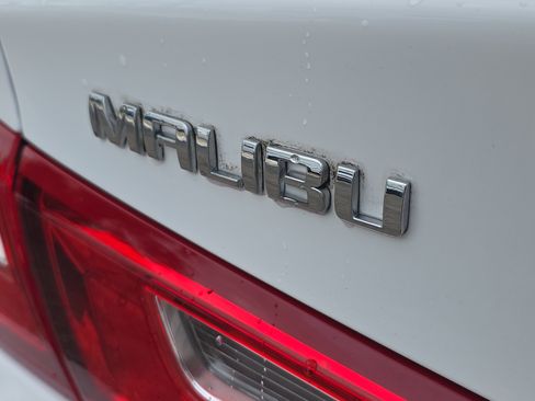 Used 2023 Chevrolet Malibu LS w/ Driver Confidence Package FWD image 10