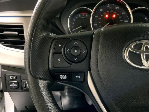 Used 2016 Toyota Corolla LE FWD image 24