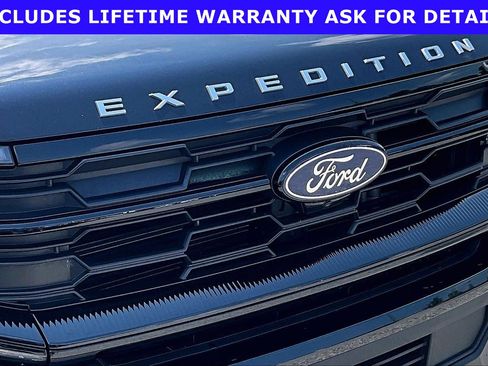 Used 2025 Ford Expedition Max Active AWD/4WD image 27
