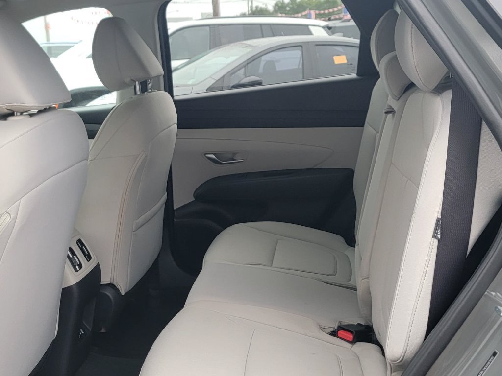 Used 2025 Hyundai Tucson SEL AWD/4WD image 18