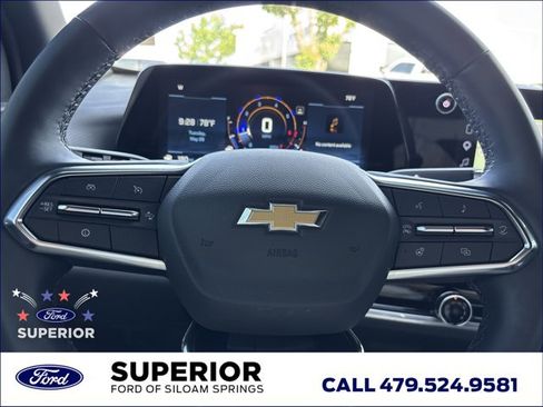 Used 2025 Chevrolet Equinox LT FWD image 22