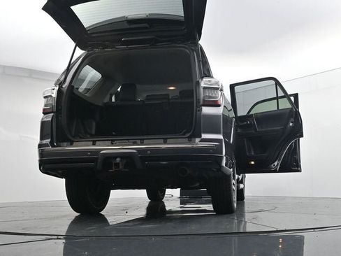 Used 2019 Toyota 4Runner Limited AWD/4WD image 47