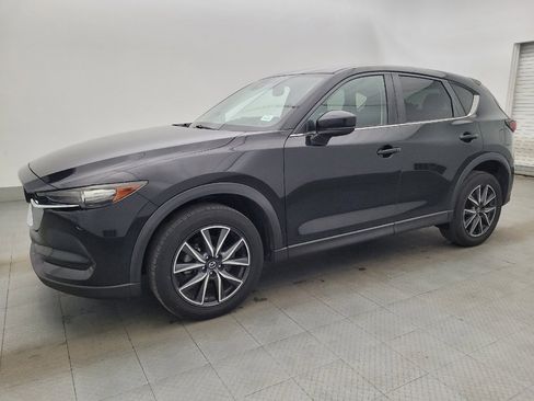 Used 2018 MAZDA CX-5 Touring w/ Preferred Equipment Package FWD image 2