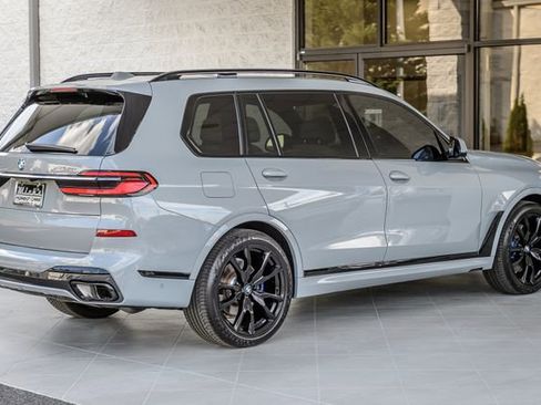 Used 2023 BMW X7 xDrive40i w/ M Sport Package image 9