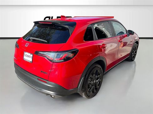 Used 2024 Honda HR-V Sport image 7