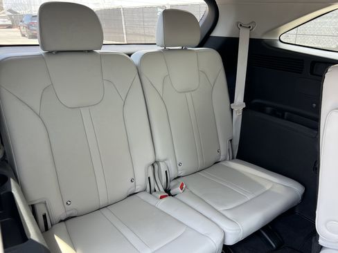 Certified 2024 Kia Sorento SX image 17