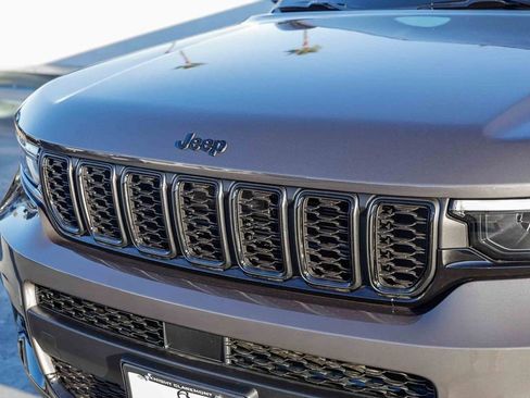 New 2025 Jeep Grand Cherokee L Altitude image 6