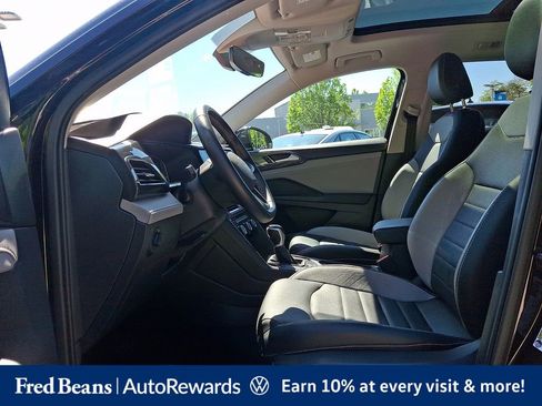 Certified 2023 Volkswagen Taos SEL AWD/4WD image 18