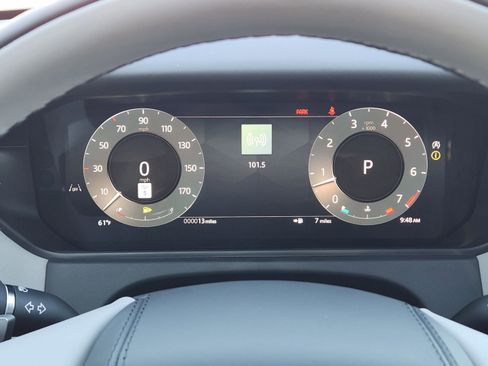 New 2026 Land Rover Range Rover Velar Dynamic SE AWD/4WD image 11