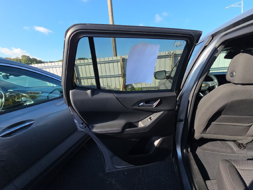 Used 2026 Chevrolet Equinox LT FWD image 12