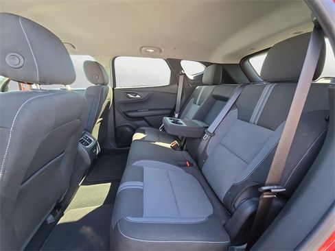 Used 2025 Chevrolet Blazer LT image 13