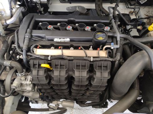 Used 2019 Dodge Journey SE image 30