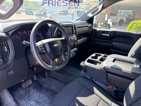 Used 2020 Chevrolet Silverado 2500 Custom w/ Custom Value Package AWD/4WD image 10