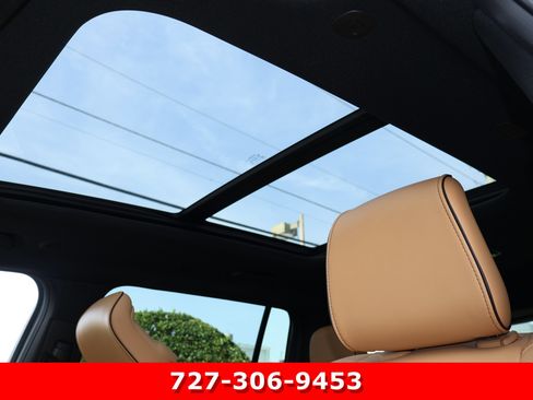 Used 2025 Jeep Grand Cherokee L Summit w/ Advanced Protech Group IV AWD/4WD image 5