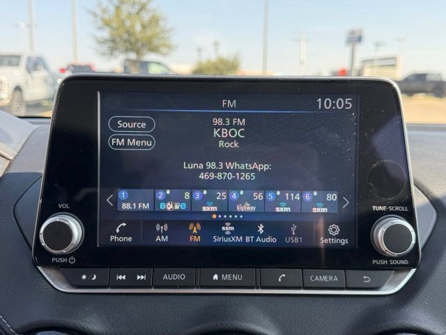 Used 2024 Nissan Sentra SV FWD image 17