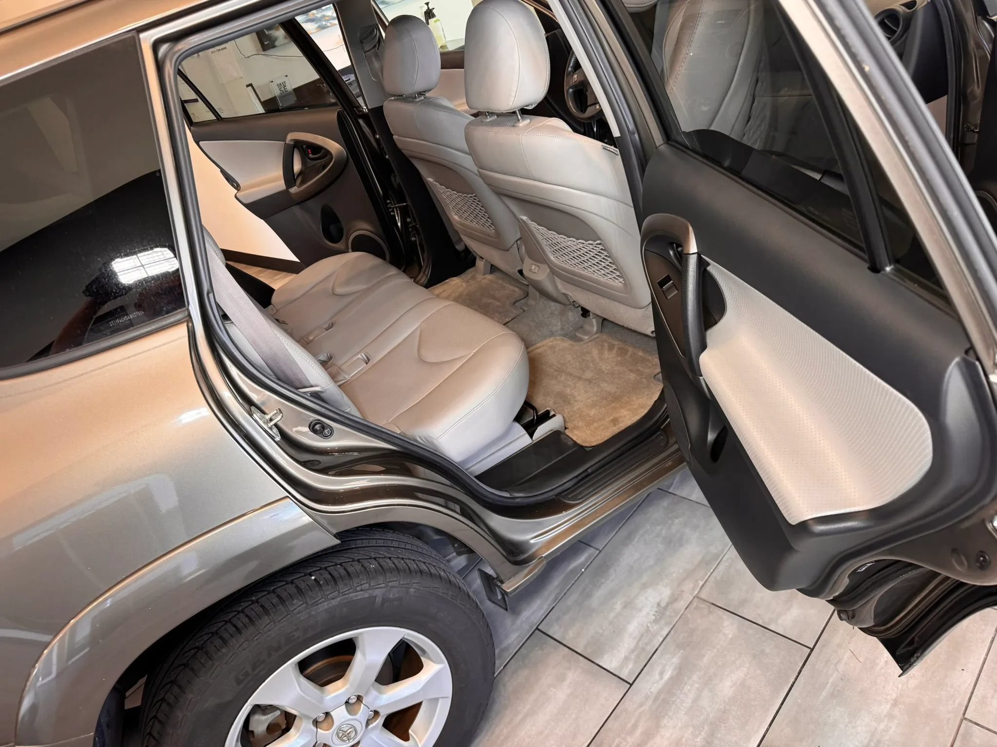 Used 2010 Toyota RAV4 Limited FWD image 41