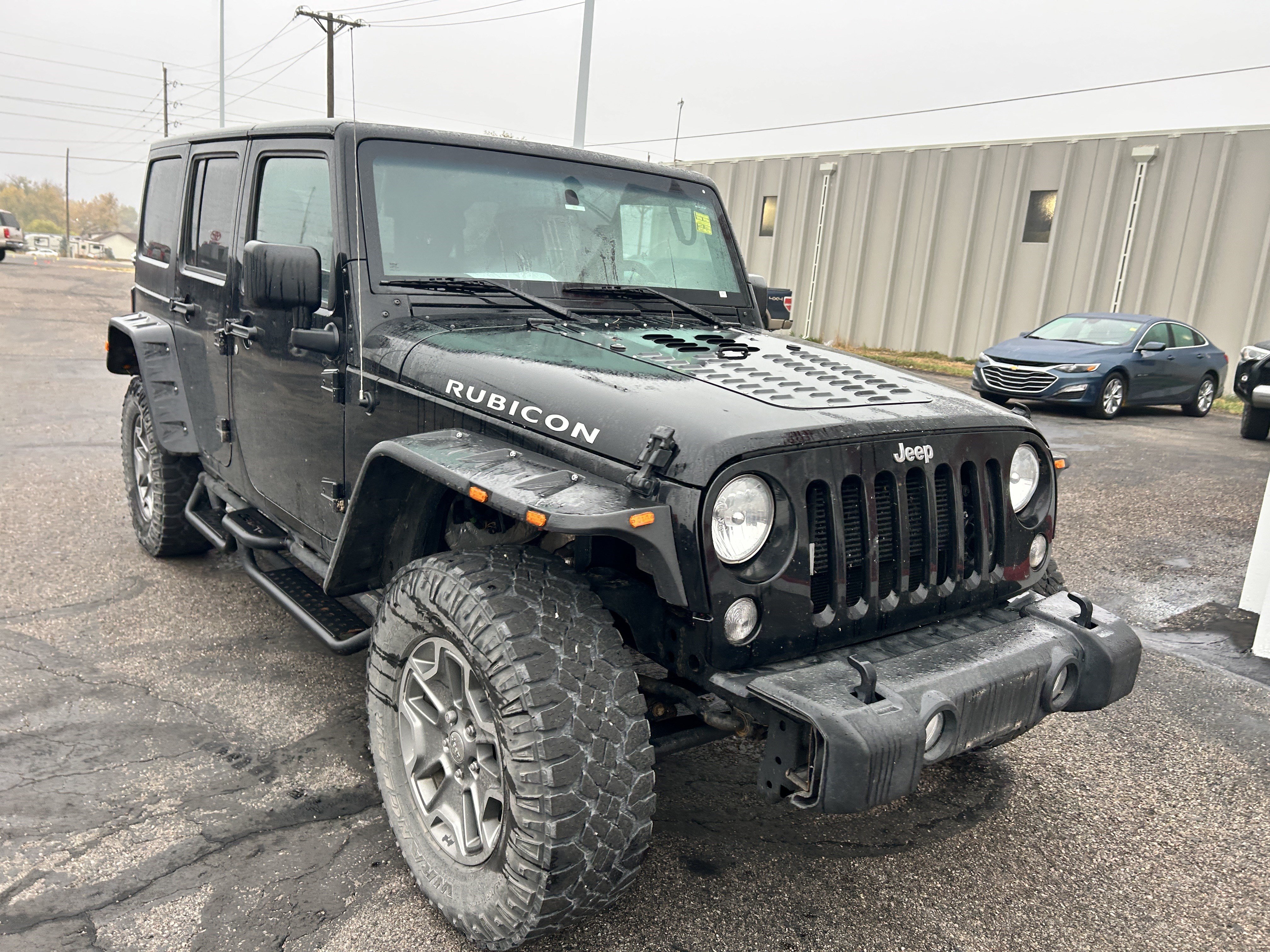 Used 2015 Jeep Wrangler Unlimited Rubicon w/ Connectivity Group AWD/4WD image 7