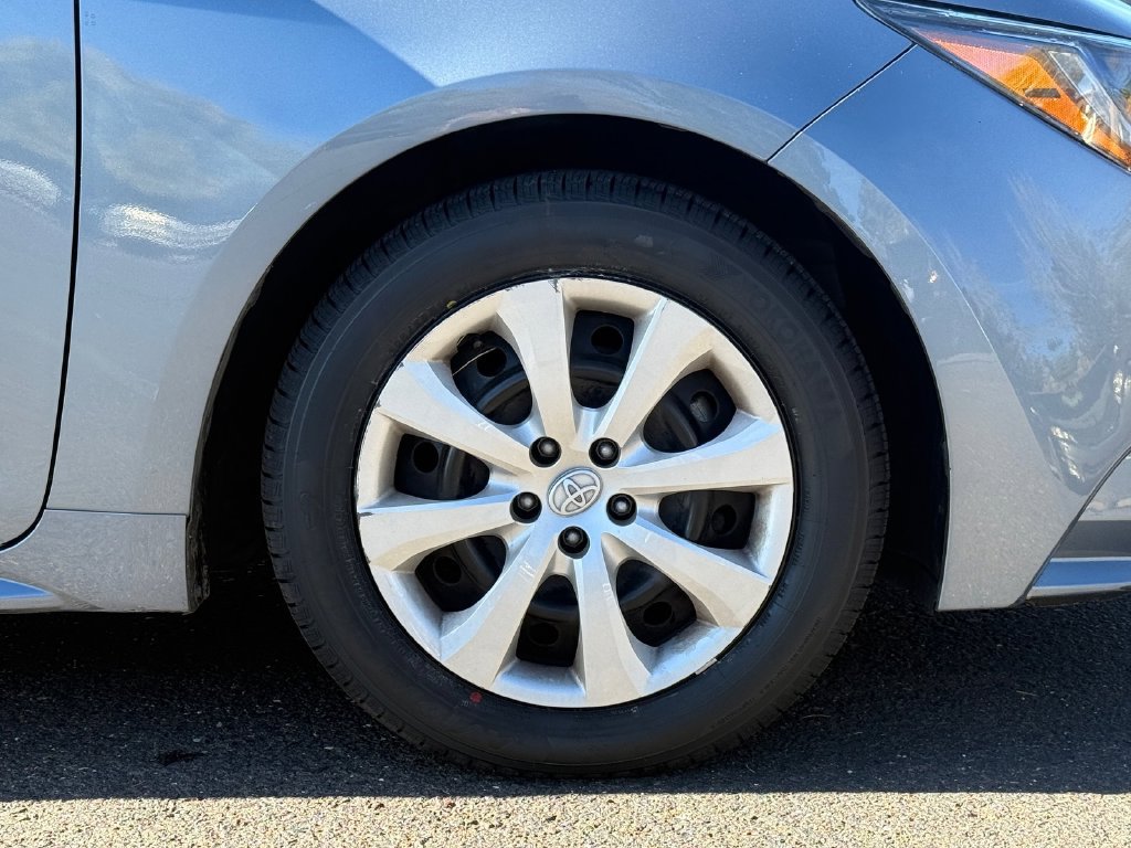 Certified 2025 Toyota Corolla LE FWD image 14