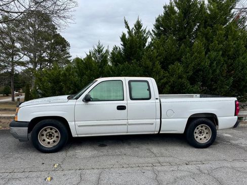 Used 2005 Chevrolet Silverado 1500 LS w/ Safe And Sound Package image 2