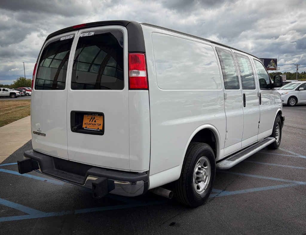Used 2019 Chevrolet Express 2500 w/ Driver Convenience Package RWD image 28