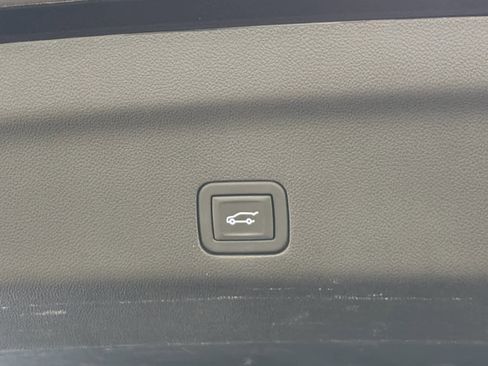 Used 2024 GMC Yukon Denali w/ Max Trailering Package image 8