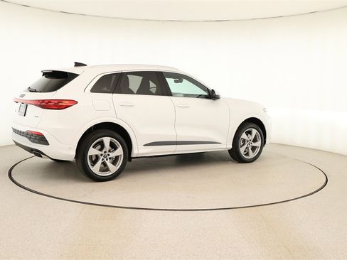 New 2025 Audi Q5 Premium Plus image 7