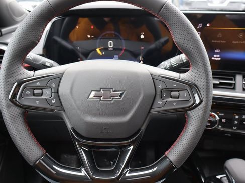 New 2026 Chevrolet Trax RS w/ Sunroof Package image 7