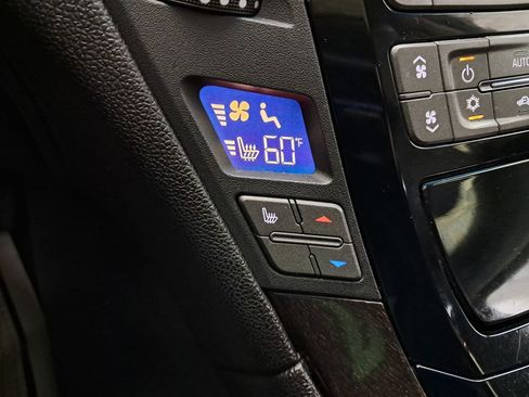 Used 2011 Cadillac CTS Performance w/ Wood Trim Package image 20