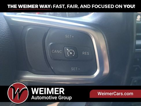 Used 2018 Jeep Wrangler Unlimited Rubicon AWD/4WD image 22