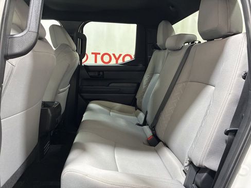 Used 2024 Toyota Tacoma SR5 AWD/4WD image 19