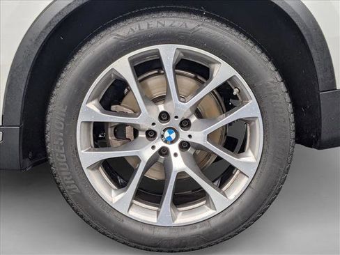 Certified 2021 BMW X5 xDrive40i w/ Premium Package image 24