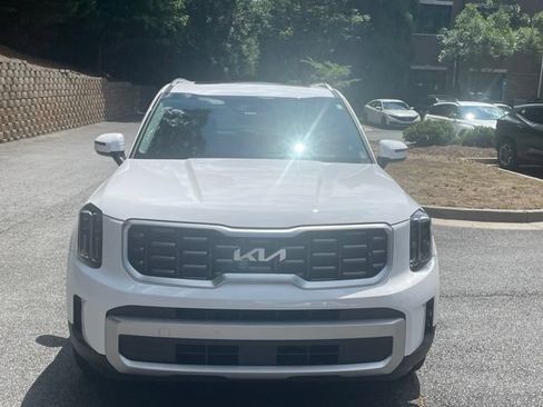 Used 2024 Kia Telluride S w/ S Sunroof Package FWD image 2