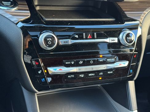 Used 2024 Ford Explorer Limited w/ Equipment Group 301A image 24