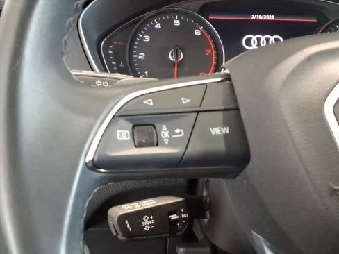 Used 2023 Audi Q5 2.0T Premium w/ Convenience Package image 14