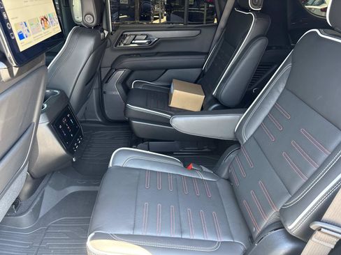 Used 2026 GMC Yukon AT4 Ultimate w/ LPO, Floor Liner Package AWD/4WD image 30