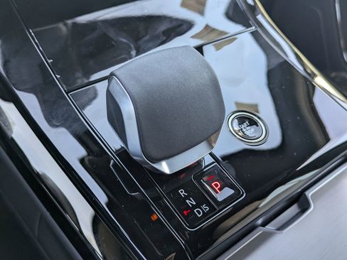 New 2026 Land Rover Range Rover Sport SE image 16