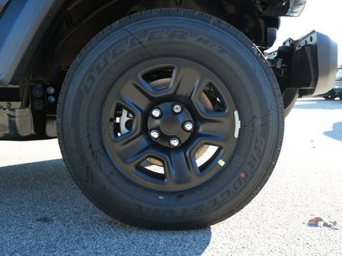 New 2026 Jeep Gladiator Sport image 5