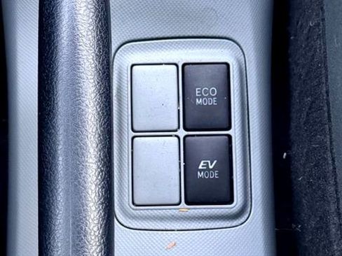 Used 2014 Toyota Prius C Two image 30