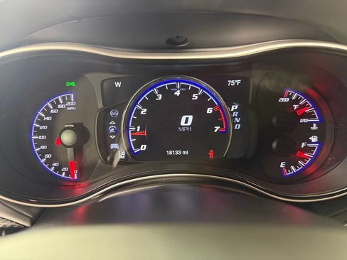 Used 2021 Jeep Grand Cherokee Trackhawk AWD/4WD image 16