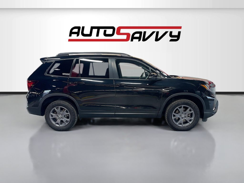 Used 2025 Honda Passport TrailSport image 8