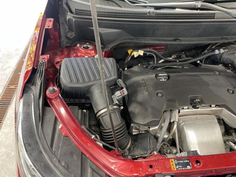 Used 2020 Chevrolet Equinox Premier image 30