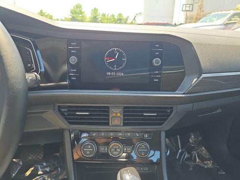 Used 2023 Volkswagen Jetta SEL FWD image 18