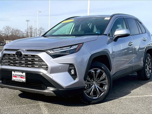 Used 2025 Toyota RAV4 Limited image 1