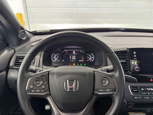 Used 2023 Honda Passport TrailSport image 14